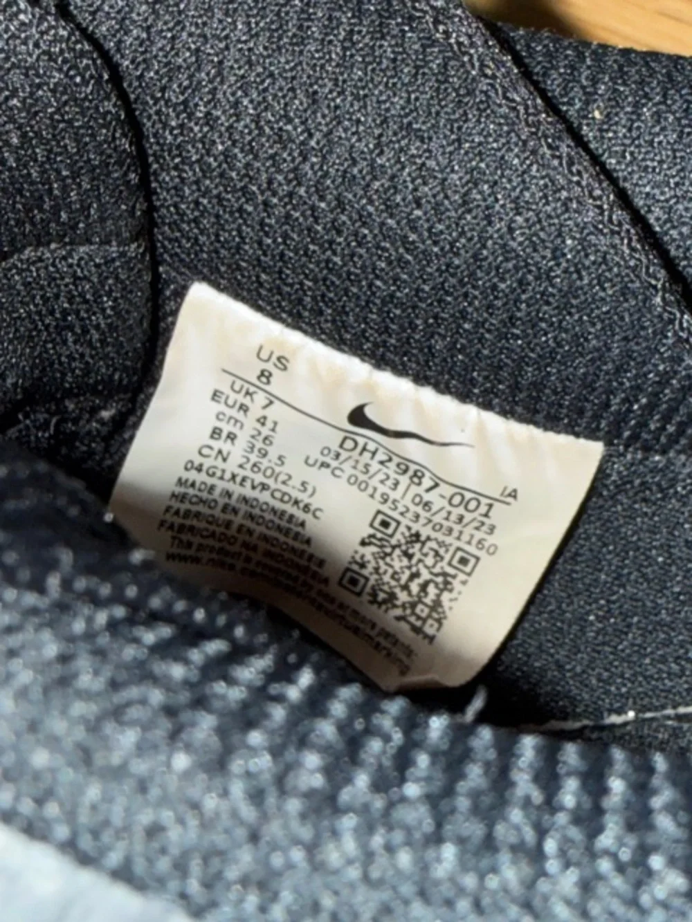 Nike Men's Black/White Low-Top Sneakers